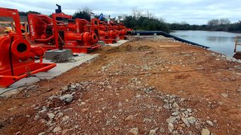 Las tomas de agua para el trasvase desde el río San José al río Santa Lucía. Foto: Marcelo Auyanet, Subrayado.