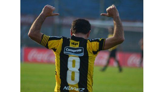 Peñarol le ganó 3 a 0 a Cerro con dos goles de Pacheco