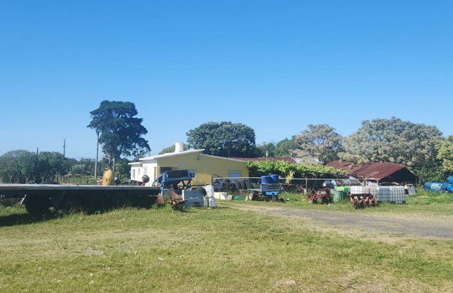 Foto: Eduardo Castro, Subrayado. La vivienda de la víctima, sobre ruta 8, próximo a Empalme Olmos.