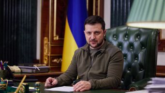 Presidente de Ucrania Volodomir Zelensky en su despacho. AFP.