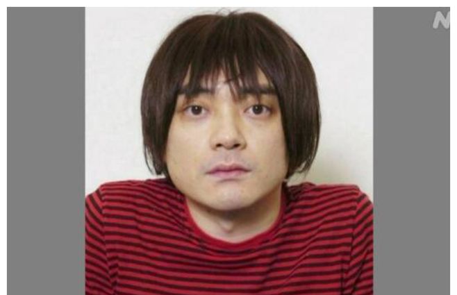 Oyamada también conocido como Cornelius. Tiene 52 años. Es considerado entre 100 artistas vivos más importantes de Japón.