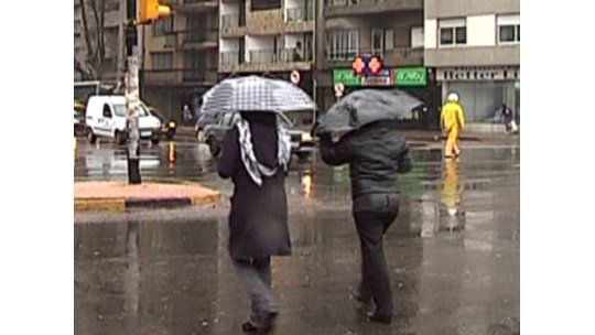 Alerta naranja por tormentas y vientos fuertes
