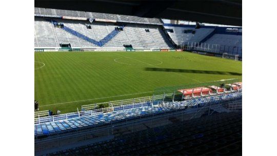 Se terminó el primer tiempo: Vélez 1 - Peñarol 1