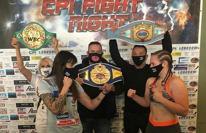 Chris Namús (25-5) en la presentación ante la invicta Eva Kozin (19-0-1)