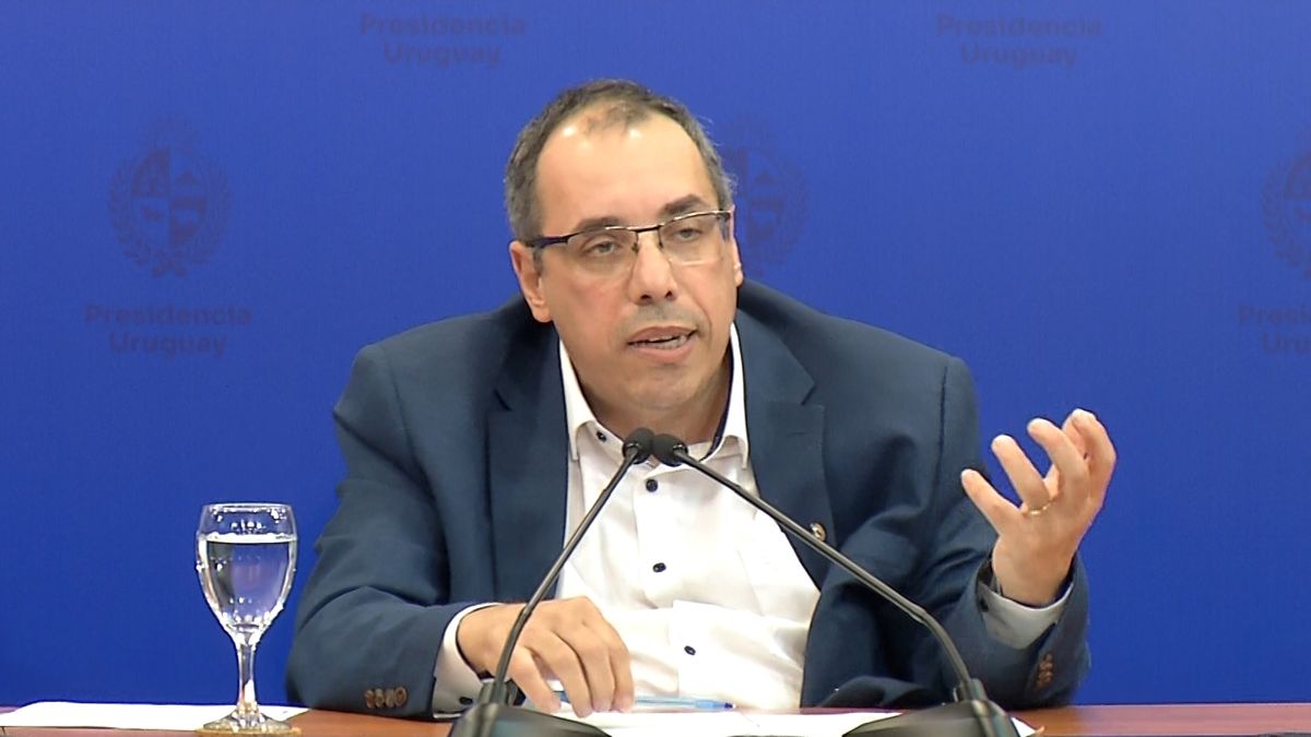 Yamandú Orsi se reunió con su Consejo de Ministros: anunciaron subsidio de hasta $10.000 para personas de bajos recursos