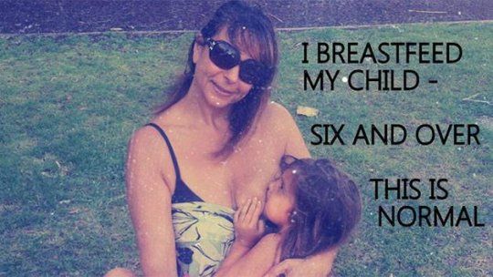 Polémica por madre que sigue amamantando a su hija de 6 años