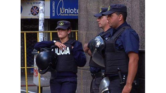 Incautaron 12 autos robados Barrio Reus: un hombre declara