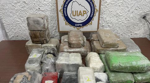 Incautaron 17 kilos y medio de drogas, 38 celulares, 10 TV Box y 13 routers en operativo en el ex-Comcar