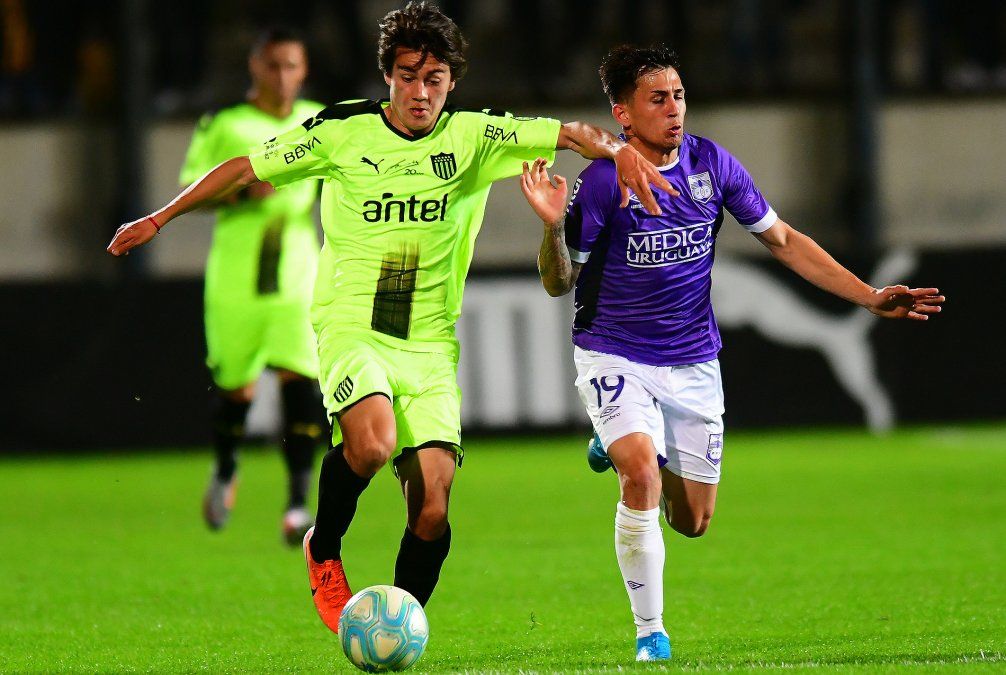 Fútbol, torneo Clausura en Uruguay