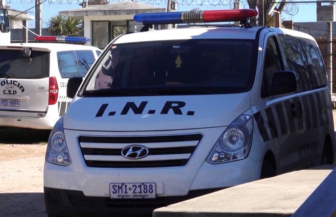 inr-camioneta-carcel-las-rosas-maldonado.jpg