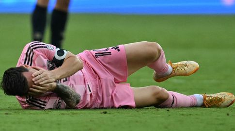 Messi sentido en el partido del Inter Miami de este domingo. Foto: AFP Messi sentido en el partido del Inter Miami de este domingo. Foto: AFP