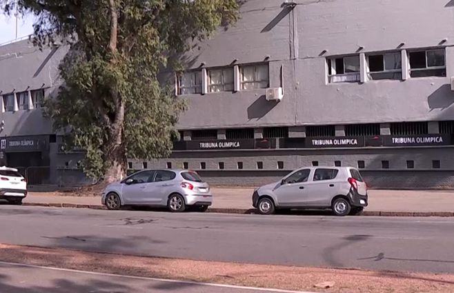 centenario-tribuna-escuela