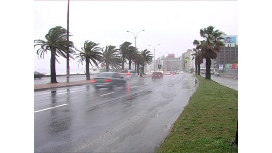 Baja la temperatura este domingo y se mantiene alerta naranja
