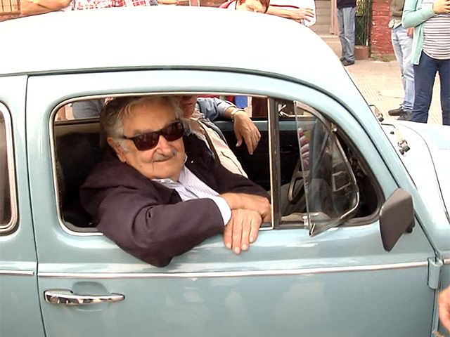 Jeque árabe quiere comprar el fusca de Mujica por U$S 1 millón