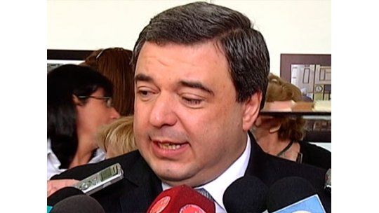 Bergara: “Sería soberbio pensar que podemos influir en Argentina”