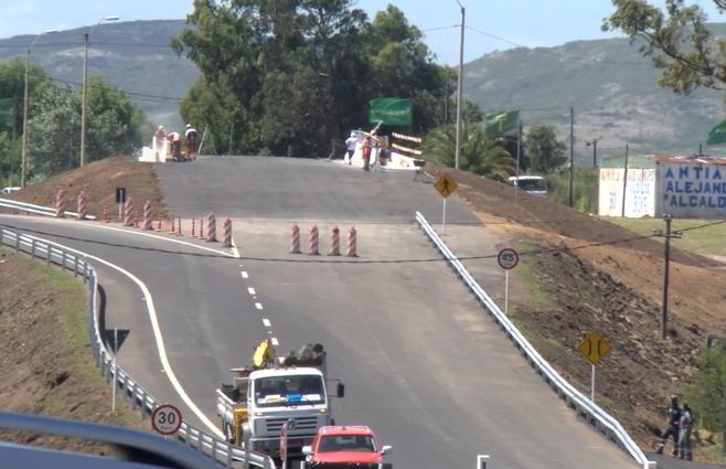obras viales en Uruguay.jpg