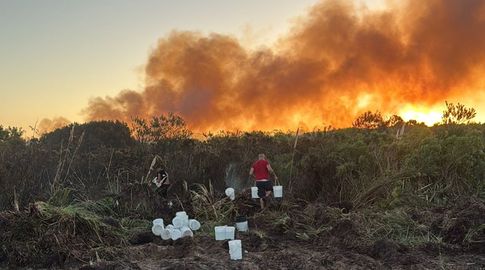 Incendio en Neptunia. Foto: Magui Prado