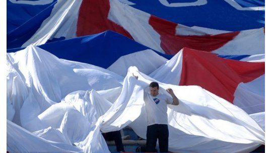Esta noche Nacional estrena bandera gigante ante el Toluca
