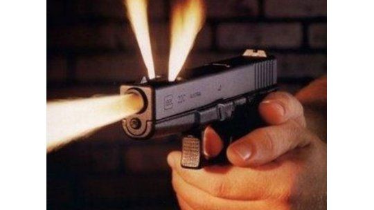 Hombre de 82 años baleó en las dos piernas a un delicuente