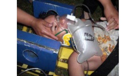 Dramático rescate de un niño atrapado en una alcantarilla
