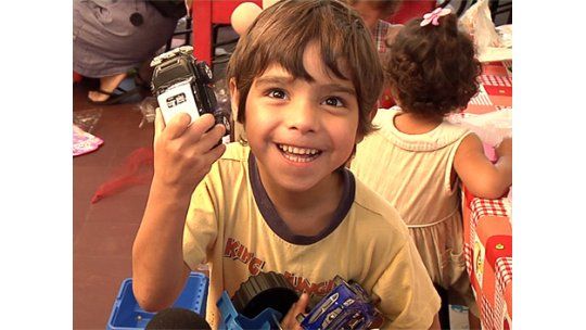 Inau busca familias amigas para acoger niños temporalmente