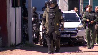 cuatro detenidos por asalto a remesa en colon: hallaron un explosivo y fue detonado por la brigada del ejercito