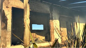 Incendio de vivienda deja dos muertos, en Sierras de Garzón, en Maldonado.