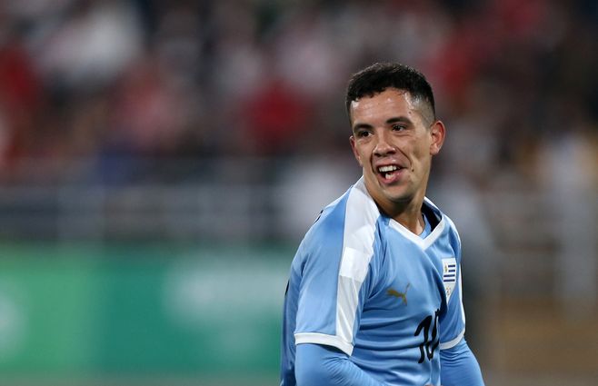 Leo Fernández, el zurdo exFénix, protagonista absoluto del partido. Hizo un gol, dio otro a Darwin Núñez y erró un penal a falta de 4 minutos para terminar el partido.&nbsp;