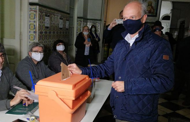 Javier-Garcia-vota.jpg