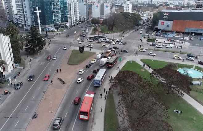 Foto: Subrayado. Avenida Italia y Bulevar Artigas, en Montevideo.