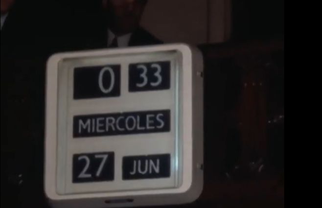 Reloj del Senado en la sesión del 26 de junio de 1973 que se extendió hasta entrada la madrugada del 27 de junio, horas antes del golpe de Estado.