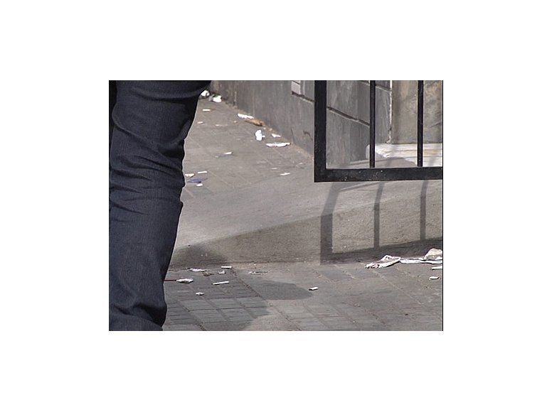 Arquitecta municipal asesora a joven intimada a retirar rampa