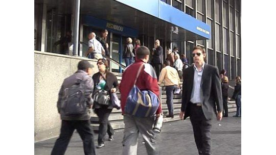Hoy paran los bancos estatales y no habrá atención al público