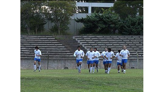 El rugby encontró su lugar en el Charrúa y se recupera el estadio