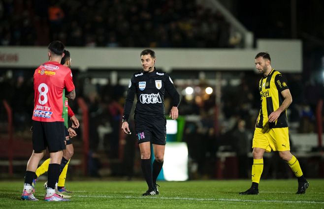 peñarol boston river foco uy tanda 2 15 de agosto de 2025 (3)