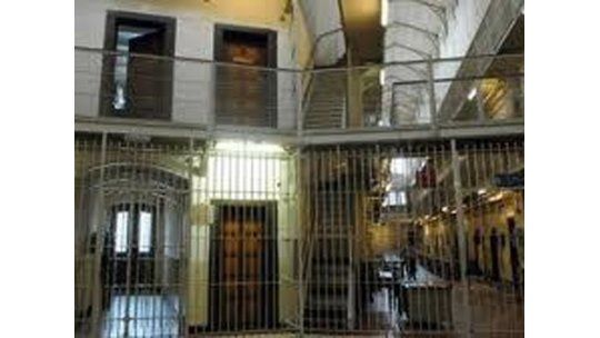 Guardias perdieron la llave que abre 180 puertas en cárcel belga