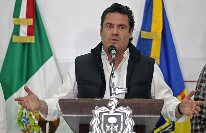 Sandoval, de 46 años, era dirigente del PRI y gobernó Jalisco entre 2013 y 2018