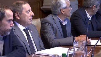 equipo del ministerio de economia presento el proyecto de ley sobre jubilaciones a la bancada oficialista