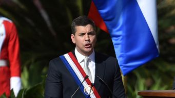 santiago pena asumio este martes como nuevo presidente de paraguay