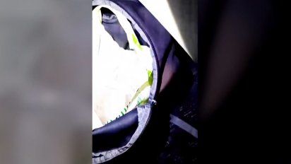 iba en taxi con dos kilos de droga, dijo que la encontro en una volqueta y termino en prision