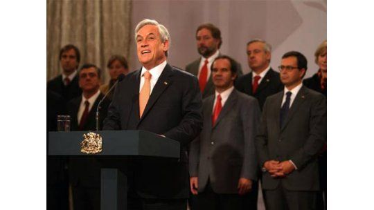 En Chile, Piñera ajusta su equipo ministerial con ocho cambios