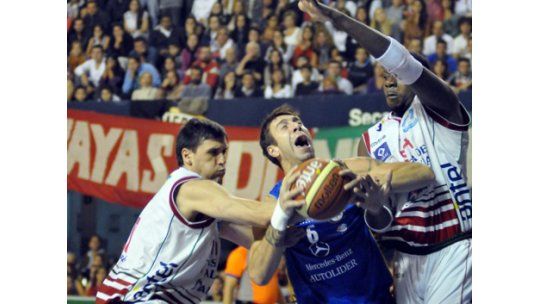 Aguada le ganó a Hebraica y obligó a un quinto partido semifinal