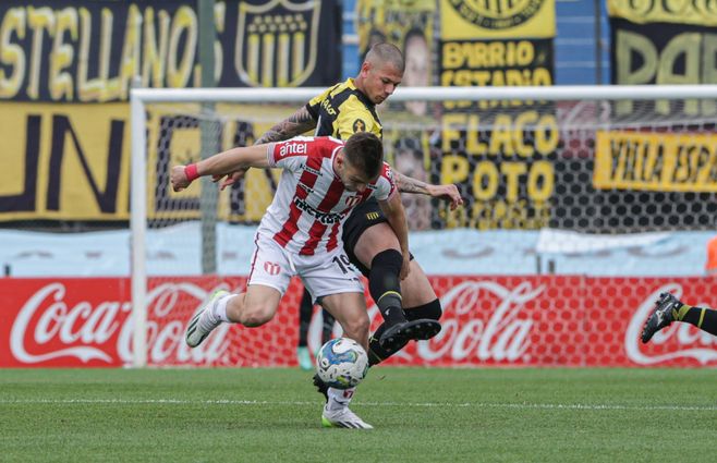 peñarol river plate foco uy clausura 2023 (9) tanda 1.jpeg