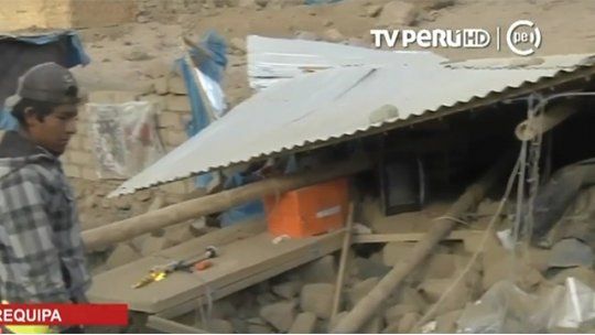 Al menos dos muertos por sismo de 7,3 grados en Perú