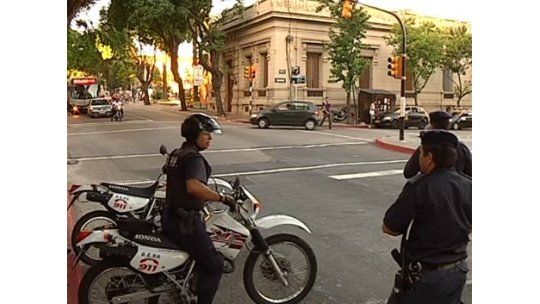 El gobierno proyecta sacar a la calle 1.500 policías más en 2011