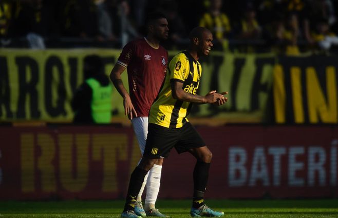 peñarol wanderers fecha 15 apertura 2023 foco uy (14).jpeg