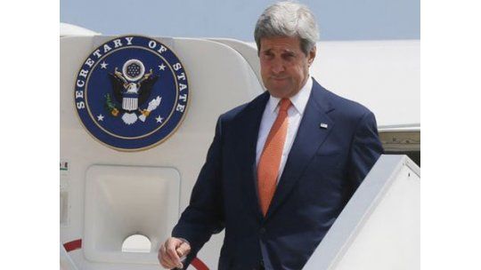 Kerry se reúne con Israel y con Hamas en busca de una tregua