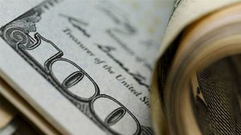 el dolar sigue en picada y acumula una caida de 11% en lo que va del ano