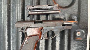 detenidos rapineros que circulaban en una moto robada y con un arma de fuego, en el barrio conciliacion