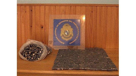 Desbaratan banda y boca de venta de drogas; 11 procesados